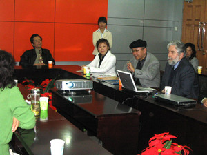 Mr. Steve Huang逐一回答家长、学生提出的有关欧洲艺术留学的问题