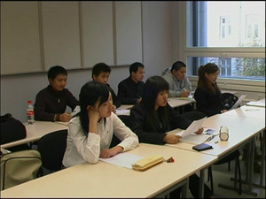 学院为中国留学生开设的语言课程